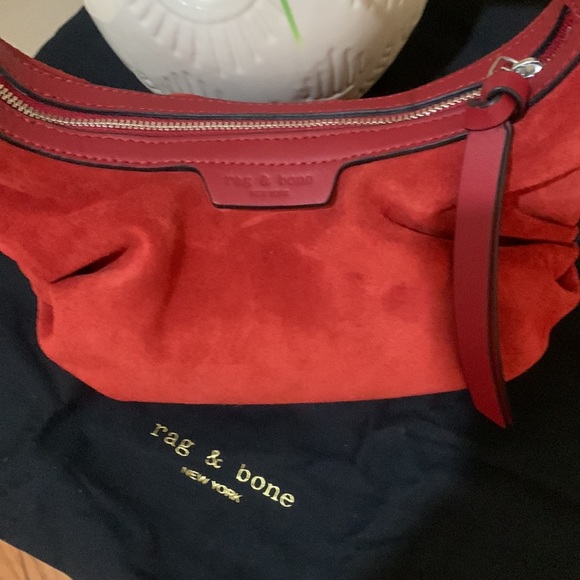 Rag & Bone Mini Commuter Hobo Bag
RAG & BONE - Picture 16 of 17